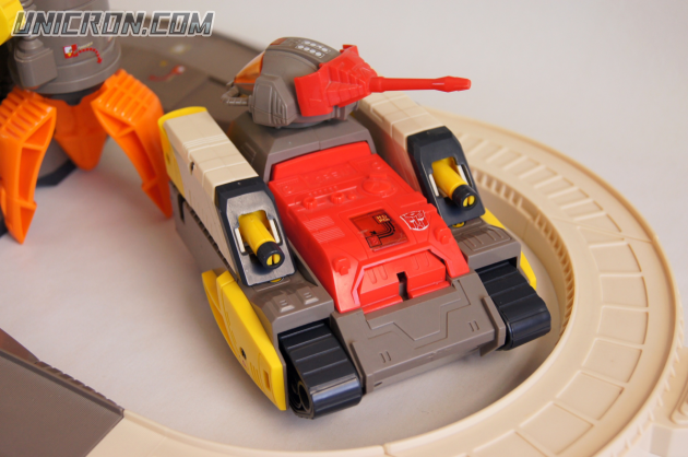 Transformers Generation 1 Omega Supreme toy Transformers Generation 1 Omega Supreme toy