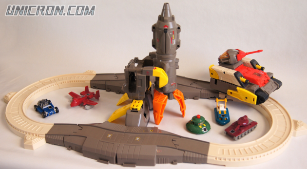 Transformers Generation 1 Omega Supreme toy Transformers Generation 1 Omega Supreme toy