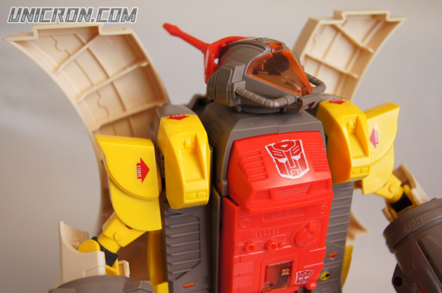 Transformers Generation 1 Omega Supreme toy Transformers Generation 1 Omega Supreme toy