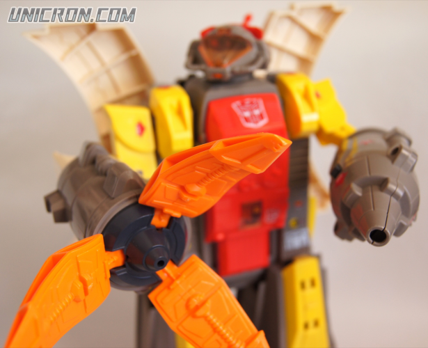 Transformers Generation 1 Omega Supreme toy Transformers Generation 1 Omega Supreme toy