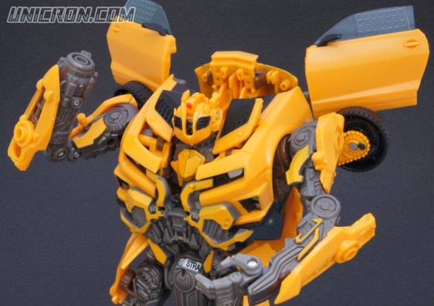 Transformers 3 Dark of the Moon Bumblebee (Leader) toy Transformers 3 Dark of the Moon Bumblebee (Leader) toy