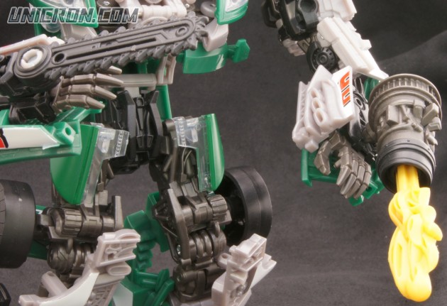 Transformers 3 Dark of the Moon Roadbuster w/ Sergeant Recon (Human Alliance) toy Transformers 3 Dark of the Moon Roadbuster w/ Sergeant Recon (Human Alliance) toy