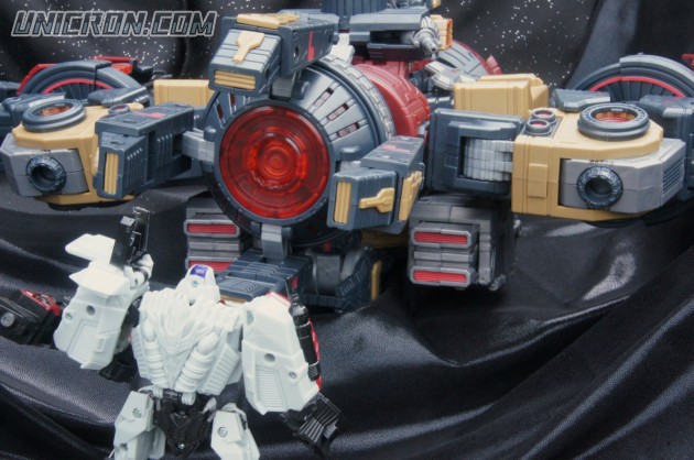 3rd Party Genesis (Not Omega Supreme) toy 3rd Party Genesis (Not Omega Supreme) toy