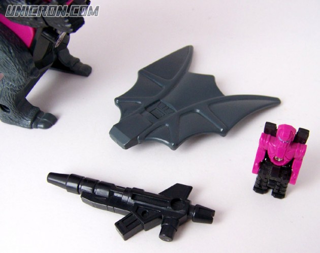 Transformers Generation 1 Fangry (Headmaster) with Brisko toy Transformers Generation 1 Fangry (Headmaster) with Brisko toy