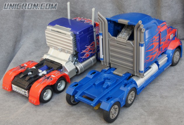 Transformers 4 Age of Extinction Optimus Prime (AoE, 1st Edition, Leader) toy Transformers 4 Age of Extinction Optimus Prime (AoE, 1st Edition, Leader) toy
