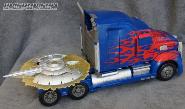 Transformers 4 Age of Extinction Optimus Prime (AoE, 1st Edition, Leader) toy Transformers 4 Age of Extinction Optimus Prime (AoE, 1st Edition, Leader) toy
