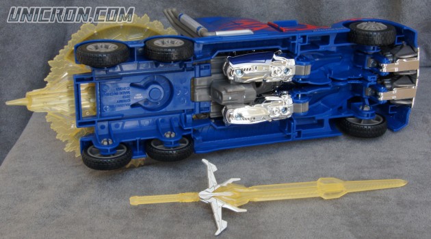 Transformers 4 Age of Extinction Optimus Prime (AoE, 1st Edition, Leader) toy Transformers 4 Age of Extinction Optimus Prime (AoE, 1st Edition, Leader) toy