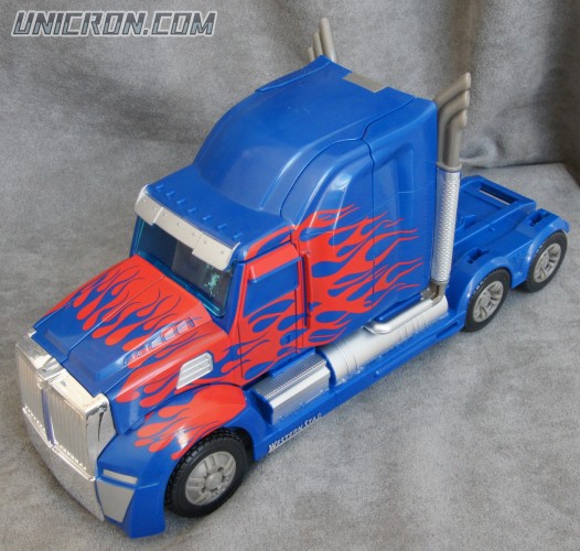 Transformers 4 Age of Extinction Optimus Prime (AoE, 1st Edition, Leader) toy Transformers 4 Age of Extinction Optimus Prime (AoE, 1st Edition, Leader) toy