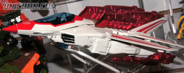 Transformers Generations Jetfire (Generations Leader) toy Transformers Generations Jetfire (Generations Leader) toy