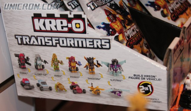 Transformers Kre-O Slipstrike (Kre-O Microchanger) toy Transformers Kre-O Slipstrike (Kre-O Microchanger) toy