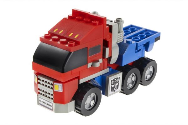 Transformers Kre-O Optimus Prime (Kre-O basic) toy Transformers Kre-O Optimus Prime (Kre-O basic) toy