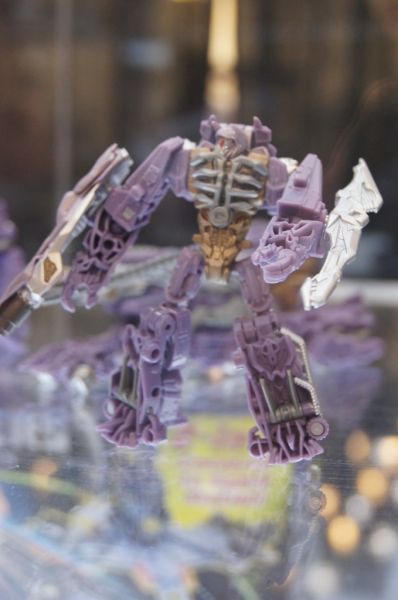 Transformers Cyberverse Shockwave w/ Fusion Tank toy Transformers Cyberverse Shockwave w/ Fusion Tank toy