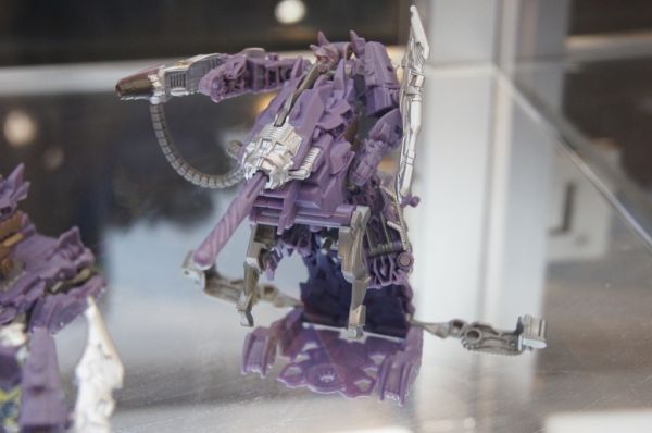 Transformers Cyberverse Shockwave w/ Fusion Tank toy Transformers Cyberverse Shockwave w/ Fusion Tank toy