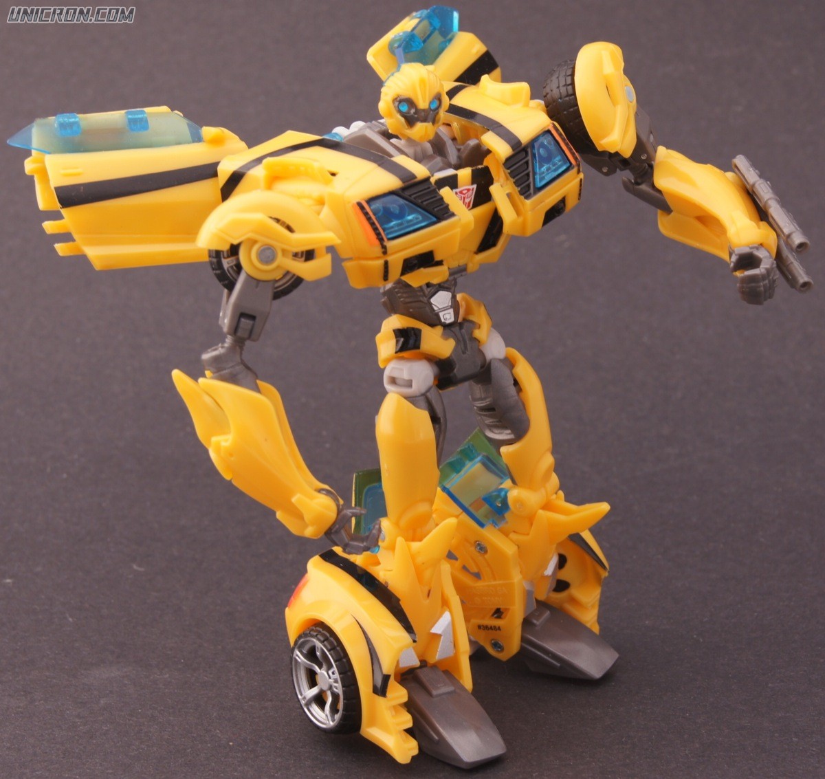 Transformers Prime First Edition Deluxe Autobot BUMBLEBEE Action Figure NEW