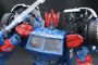Transformers Timelines Shattered Glass Ultra Magnus toy