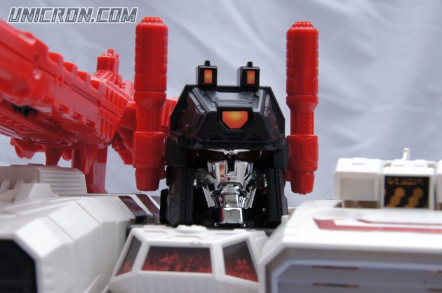 Transformers Generations Metroplex -SDCC version toy Transformers Generations Metroplex -SDCC version toy