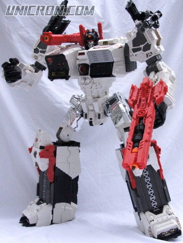 Transformers Generations Metroplex -SDCC version toy Transformers Generations Metroplex -SDCC version toy