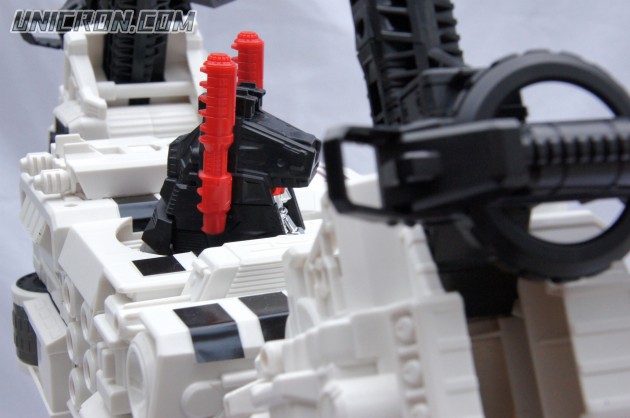 Transformers Generations Metroplex -SDCC version toy Transformers Generations Metroplex -SDCC version toy