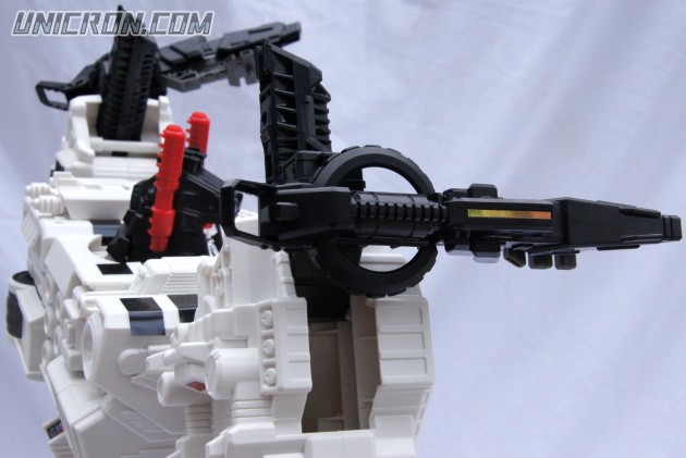 Transformers Generations Metroplex -SDCC version toy Transformers Generations Metroplex -SDCC version toy