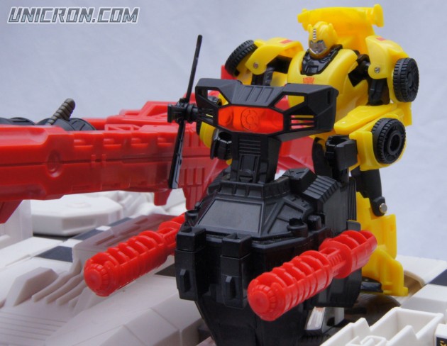 Transformers Generations Metroplex -SDCC version toy Transformers Generations Metroplex -SDCC version toy