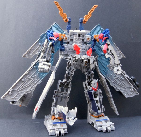 Transformers 3 Dark of the Moon Ultimate Optimus Prime toy Transformers 3 Dark of the Moon Ultimate Optimus Prime toy