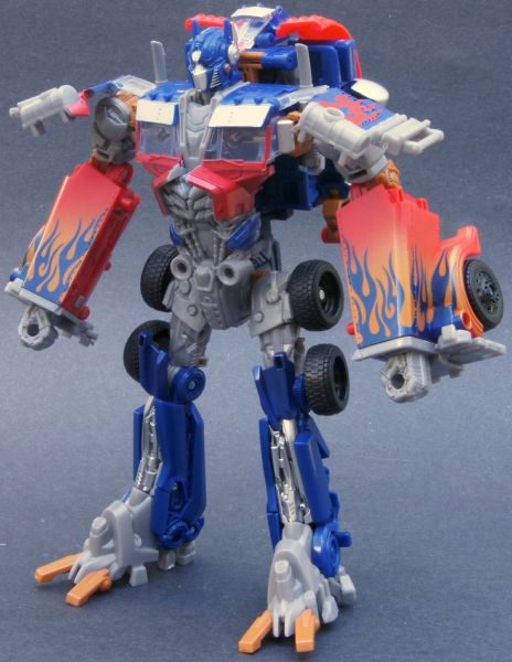 Transformers 3 Dark of the Moon Ultimate Optimus Prime toy Transformers 3 Dark of the Moon Ultimate Optimus Prime toy