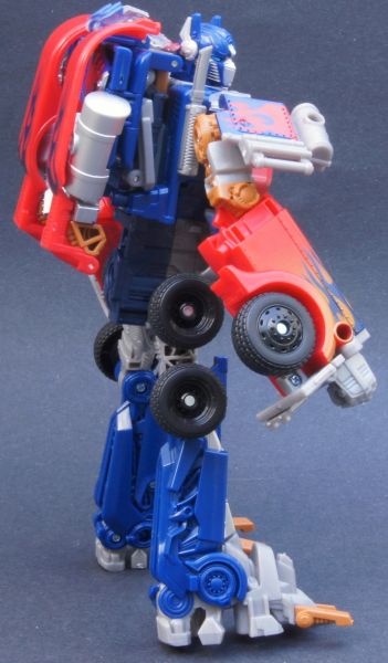 Transformers 3 Dark of the Moon Ultimate Optimus Prime toy Transformers 3 Dark of the Moon Ultimate Optimus Prime toy