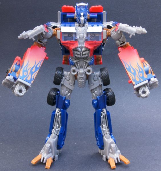 Transformers 3 Dark of the Moon Ultimate Optimus Prime toy Transformers 3 Dark of the Moon Ultimate Optimus Prime toy