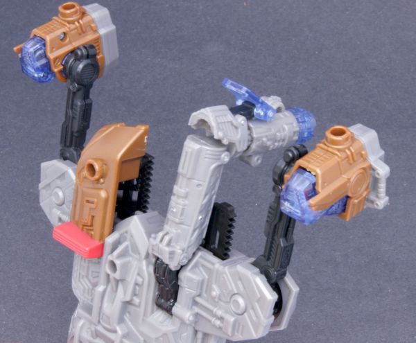 Transformers 3 Dark of the Moon Bumblebee (Leader) toy Transformers 3 Dark of the Moon Bumblebee (Leader) toy