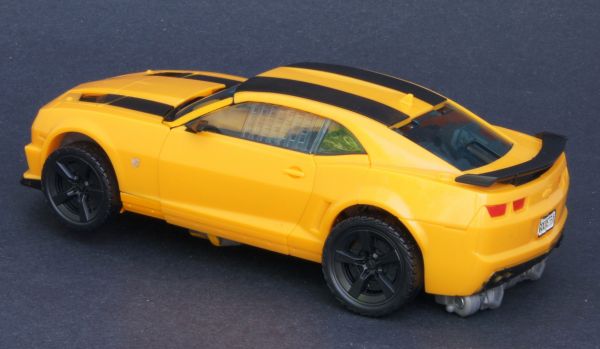 Transformers 3 Dark of the Moon Bumblebee (Leader) toy Transformers 3 Dark of the Moon Bumblebee (Leader) toy