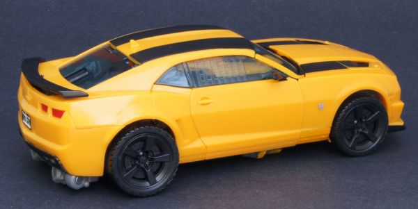 Transformers 3 Dark of the Moon Bumblebee (Leader) toy Transformers 3 Dark of the Moon Bumblebee (Leader) toy