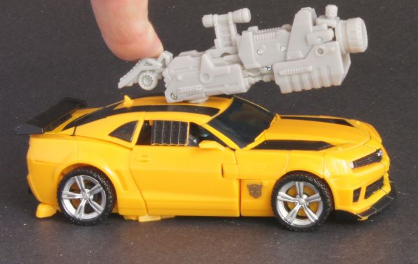 Transformers 3 Dark of the Moon Bumblebee (Deluxe) toy Transformers 3 Dark of the Moon Bumblebee (Deluxe) toy