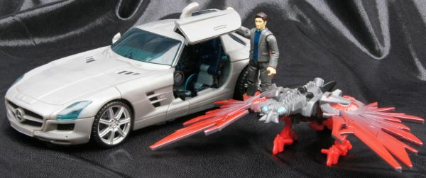 Transformers 3 Dark of the Moon Soundwave with Laserbeak & Mr. Gould (Human Alliance) toy Transformers 3 Dark of the Moon Soundwave with Laserbeak & Mr. Gould (Human Alliance) toy