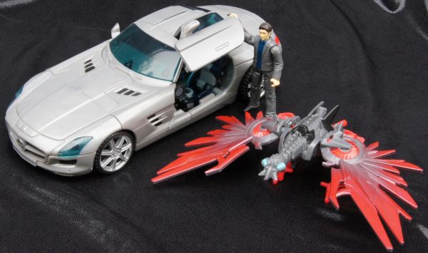 Transformers 3 Dark of the Moon Soundwave with Laserbeak & Mr. Gould (Human Alliance) toy Transformers 3 Dark of the Moon Soundwave with Laserbeak & Mr. Gould (Human Alliance) toy