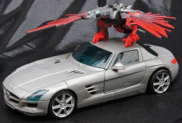 Transformers 3 Dark of the Moon Soundwave with Laserbeak & Mr. Gould (Human Alliance) toy Transformers 3 Dark of the Moon Soundwave with Laserbeak & Mr. Gould (Human Alliance) toy