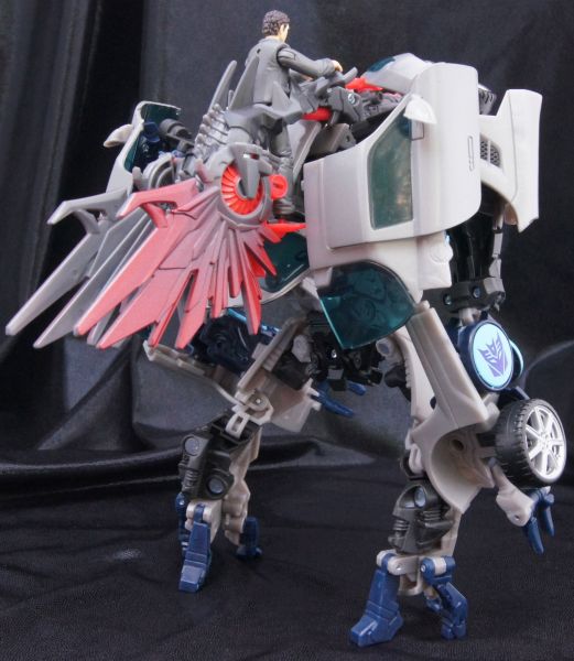 Transformers 3 Dark of the Moon Soundwave with Laserbeak & Mr. Gould (Human Alliance) toy Transformers 3 Dark of the Moon Soundwave with Laserbeak & Mr. Gould (Human Alliance) toy