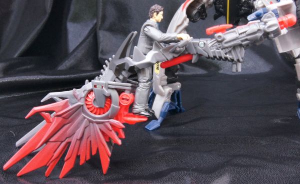 Transformers 3 Dark of the Moon Soundwave with Laserbeak & Mr. Gould (Human Alliance) toy Transformers 3 Dark of the Moon Soundwave with Laserbeak & Mr. Gould (Human Alliance) toy