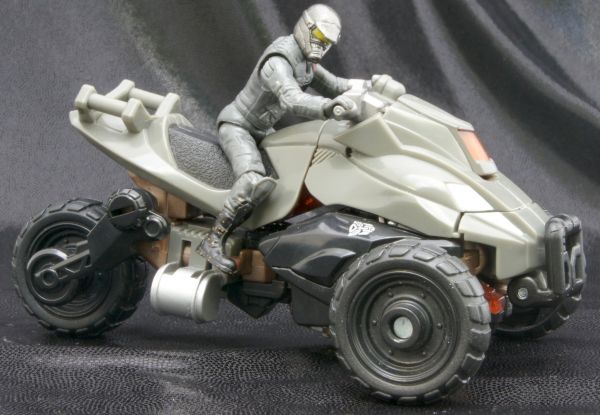 Transformers 3 Dark of the Moon Backfire with Spike Witwicky toy Transformers 3 Dark of the Moon Backfire with Spike Witwicky toy