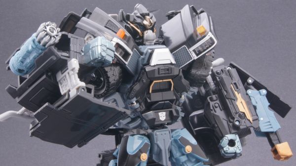 Transformers 3 Dark of the Moon Ironhide (Leader) toy Transformers 3 Dark of the Moon Ironhide (Leader) toy