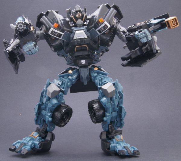 Transformers 3 Dark of the Moon Ironhide (Leader) toy Transformers 3 Dark of the Moon Ironhide (Leader) toy