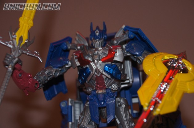 Transformers 4 Age of Extinction Optimus Prime (AoE Leader Class) toy Transformers 4 Age of Extinction Optimus Prime (AoE Leader Class) toy