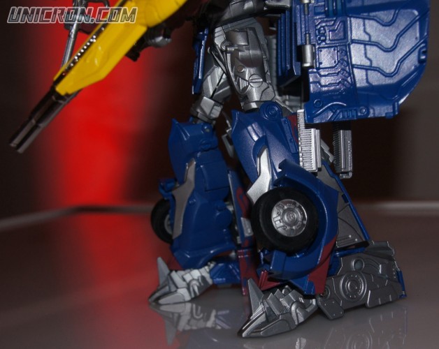 Transformers 4 Age of Extinction Optimus Prime (AoE Leader Class) toy Transformers 4 Age of Extinction Optimus Prime (AoE Leader Class) toy