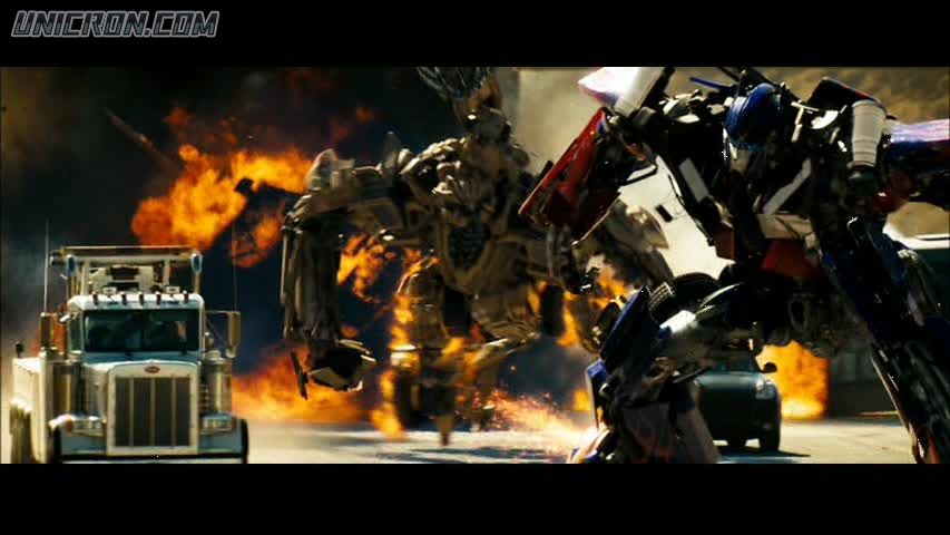 Transformers Optimus Vs Bonecrusher Autobot New Free Delivery 