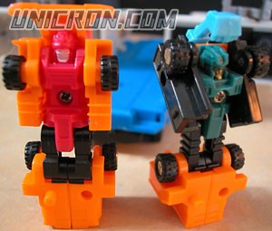 Transformers Generation 1 Micromaster Tanker Truck (combiner transport - Pipeline & Gusher) toy Transformers Generation 1 Micromaster Tanker Truck (combiner transport - Pipeline & Gusher) toy