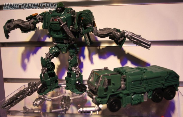 Transformers 4 Age of Extinction Hound (AoE - Generations Voyager) toy Transformers 4 Age of Extinction Hound (AoE - Generations Voyager) toy