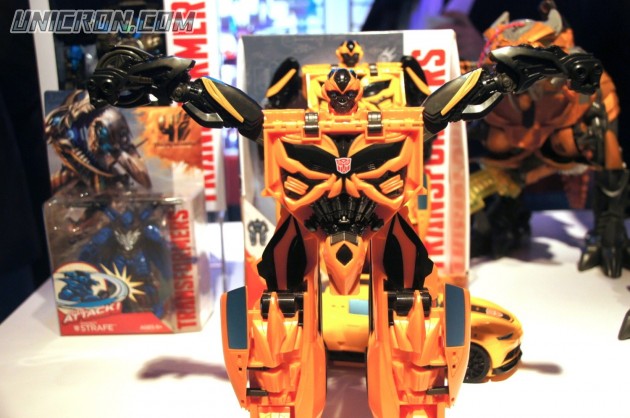 Transformers 4 Age of Extinction Bumblebee AoE Flip & Change toy Transformers 4 Age of Extinction Bumblebee AoE Flip & Change toy