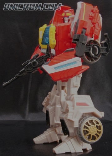 Transformers Generations Autobot Blaster with Steeljaw toy Transformers Generations Autobot Blaster with Steeljaw toy