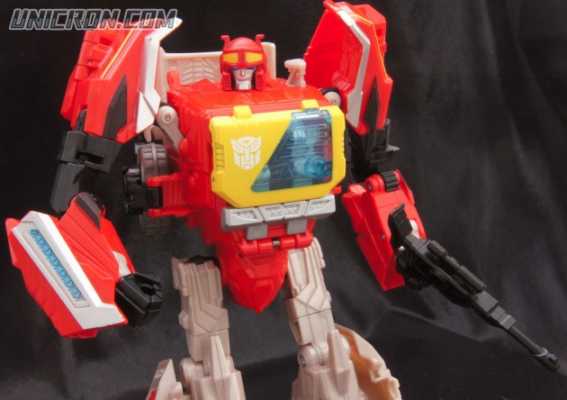 Transformers Generations Autobot Blaster with Steeljaw toy Transformers Generations Autobot Blaster with Steeljaw toy