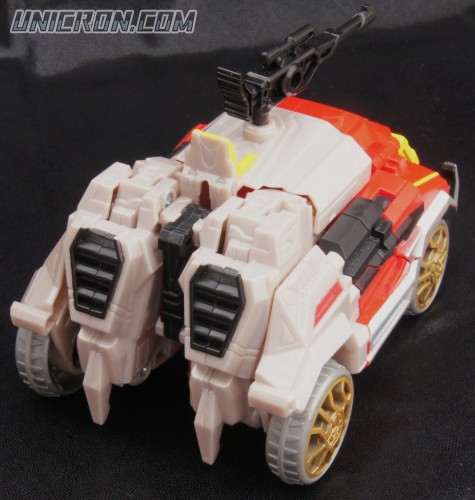 Transformers Generations Autobot Blaster with Steeljaw toy Transformers Generations Autobot Blaster with Steeljaw toy