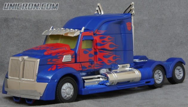 Transformers 4 Age of Extinction Optimus Prime (AoE Leader Class) toy Transformers 4 Age of Extinction Optimus Prime (AoE Leader Class) toy